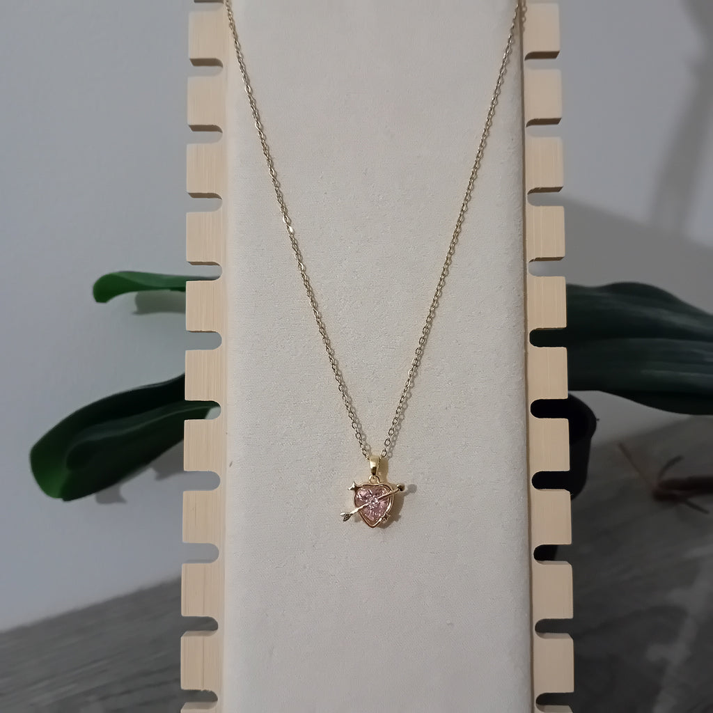 collier coeur flèche doré