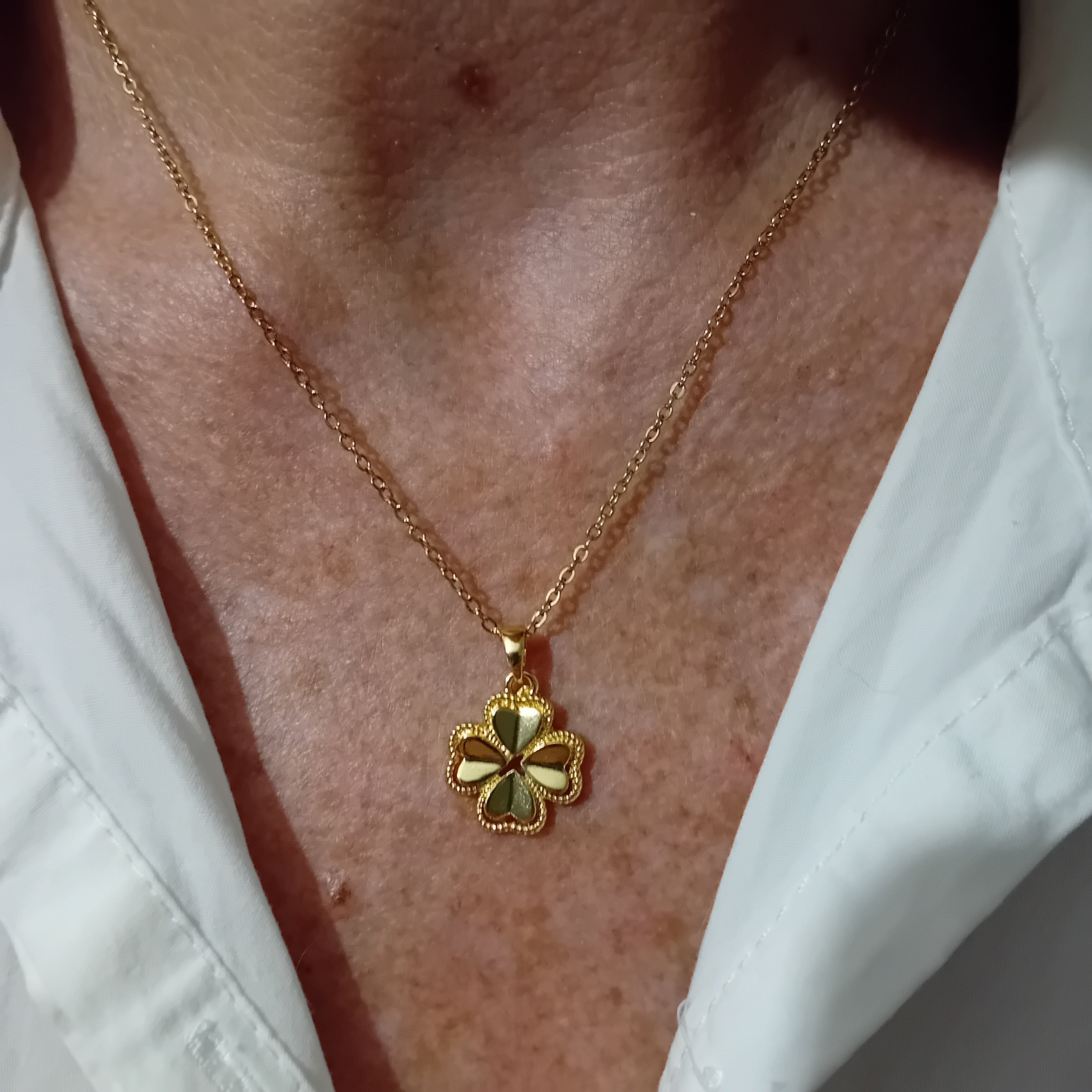 Collier trèfle Porte-Bonheur doré
