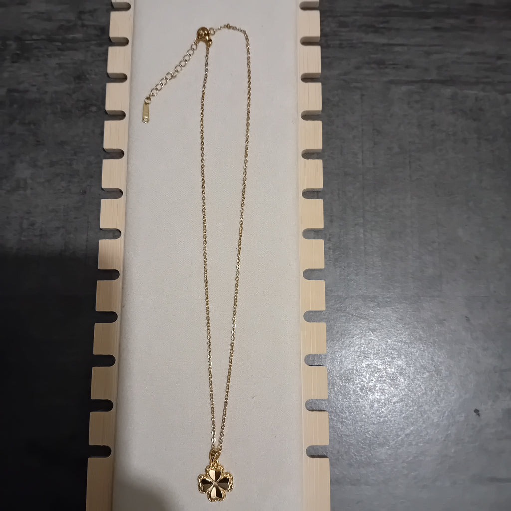 Collier trèfle Porte-Bonheur doré