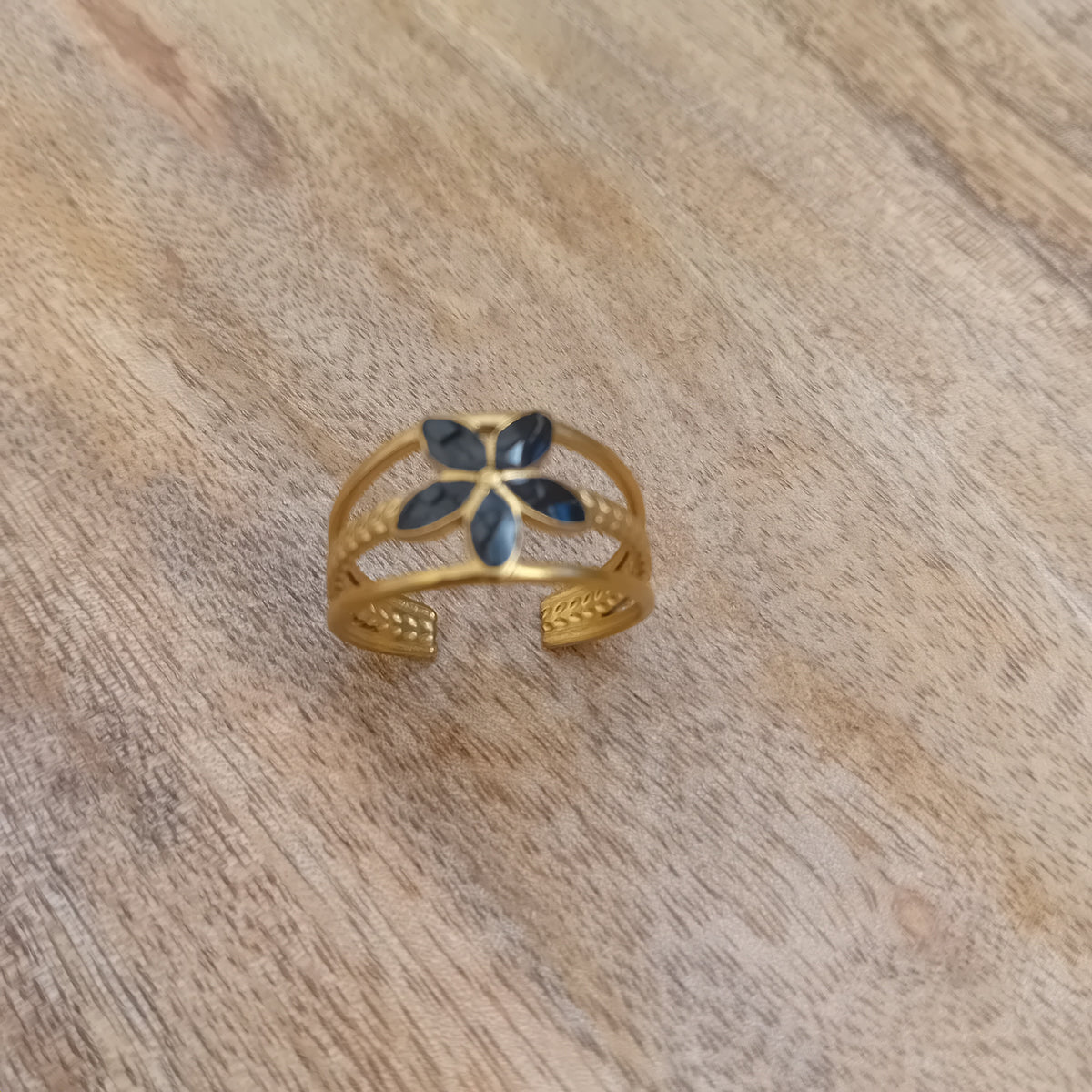 bague vintage fleur noire en acier inoxydable