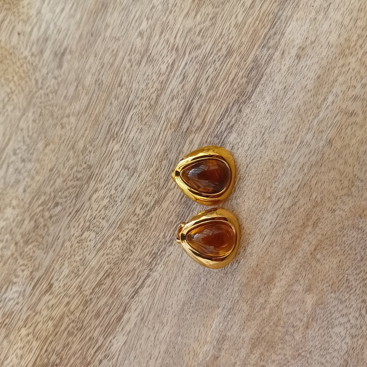 boucles d'oreilles motif gouttelettes d'eau marron