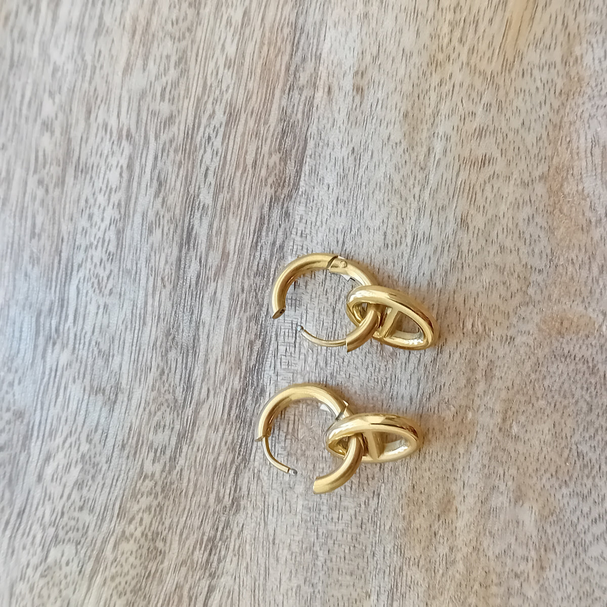 boucles d'oreilles doré motif maille marine