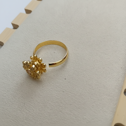 Bague boules dorées améliorée