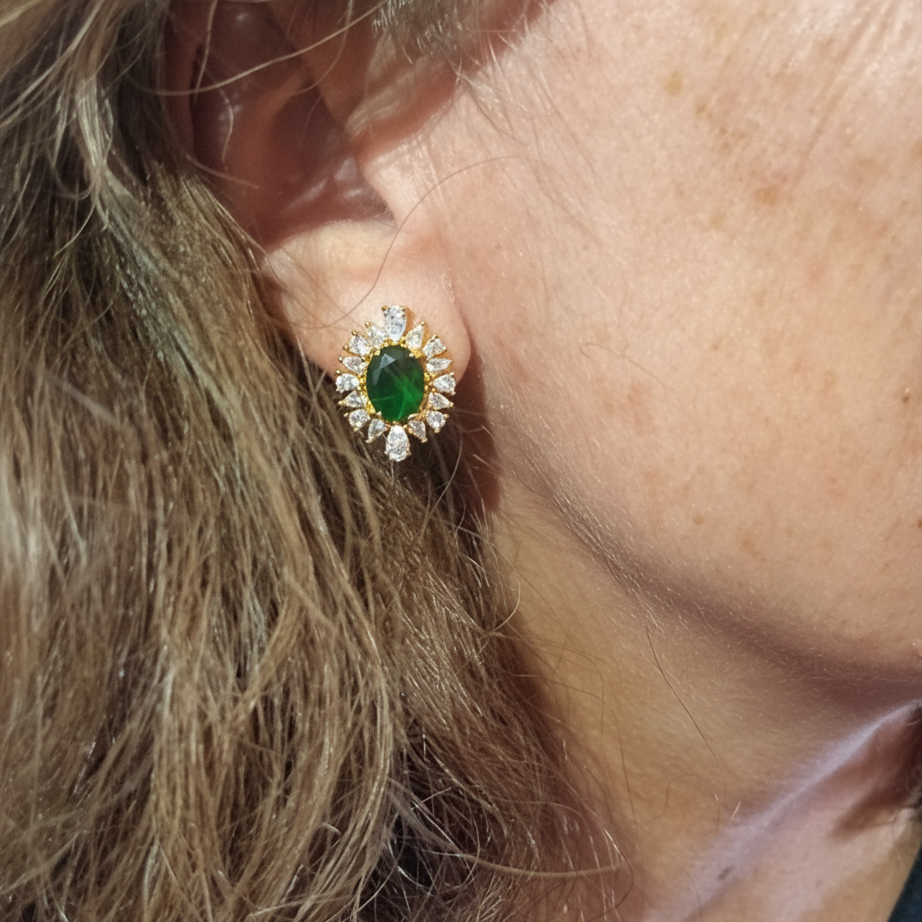 Boucles d'oreilles - zoom peau bronzée