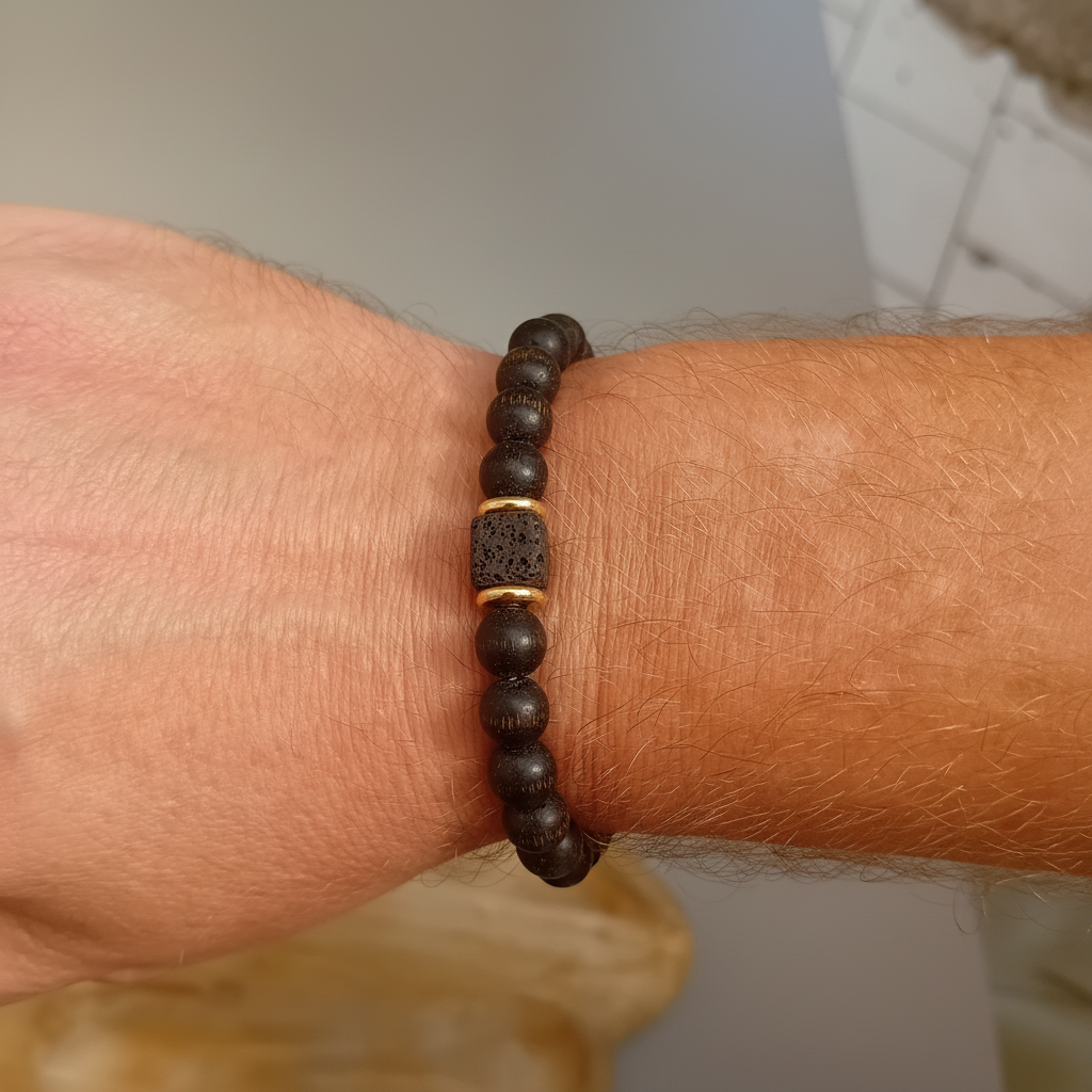 Bracelet homme perles bois - photo améliorée