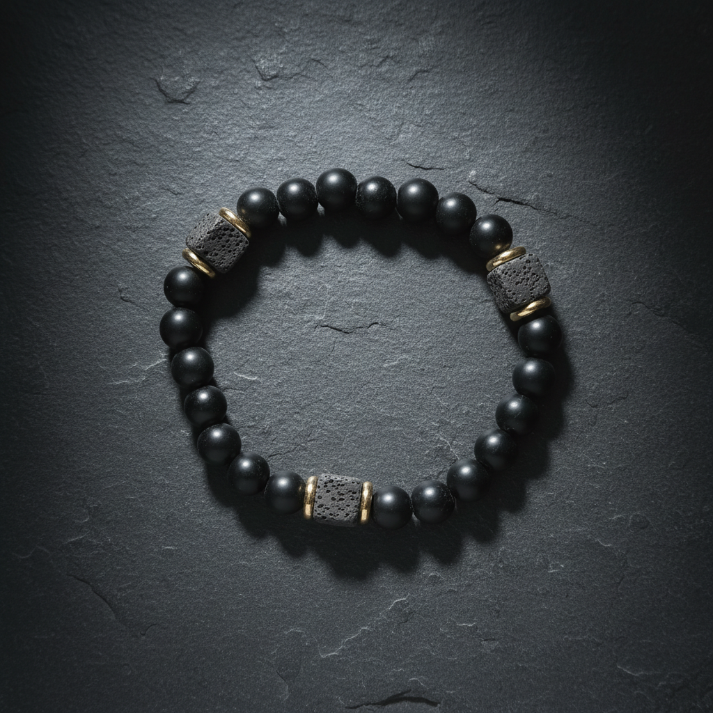 Bracelet homme pierre de lave - fond ardoise