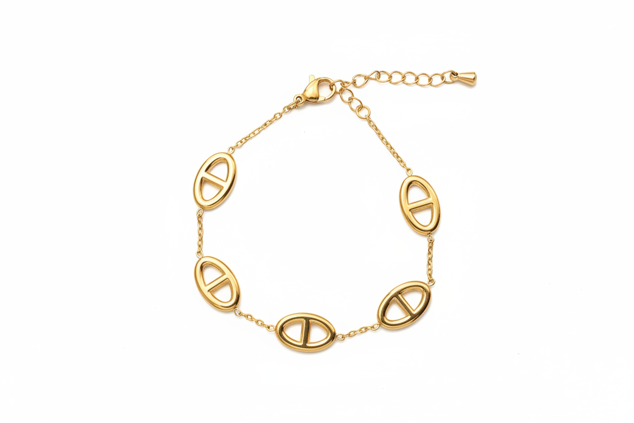 Bracelet maille marine doré fond blanc