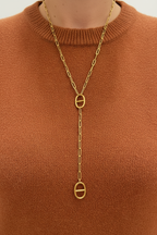 Sautoir avec pull en laine terracotta
